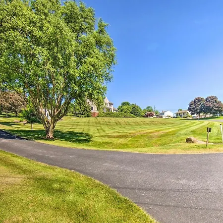Charming Apartment With Yard And Beautiful Gardens! Manheim Exterior photo