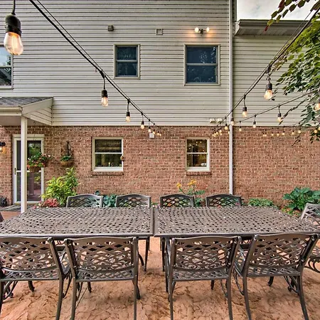 Charming Apartment With Yard And Beautiful Gardens! Manheim Exterior photo